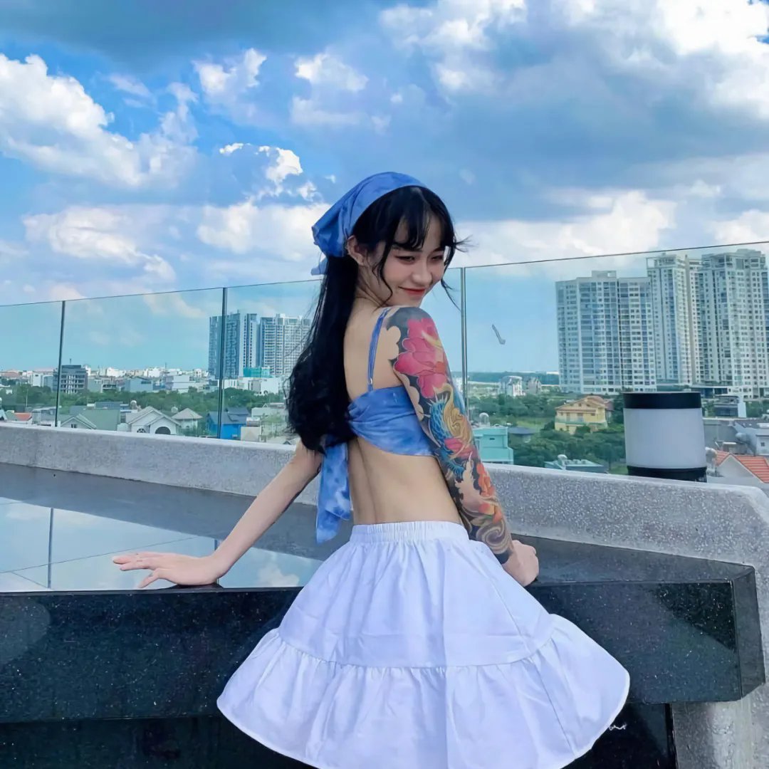 月鳞绮纪